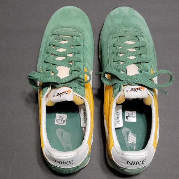 Nike 2011 PRE MONTREAL RACER VNTG mens size 10.5 - Picture 3 of 7